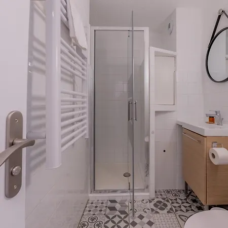 Lachenal C103 - Happy Апартаменти