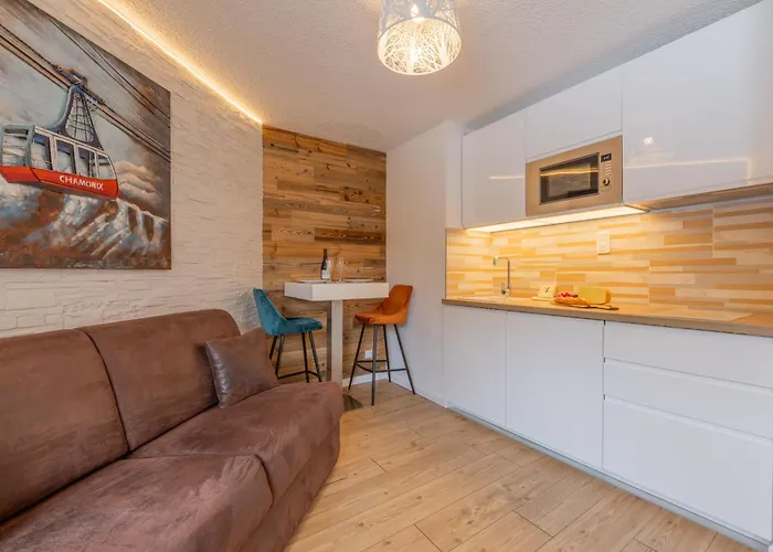 Lachenal C103 - Happy Апартаменти *